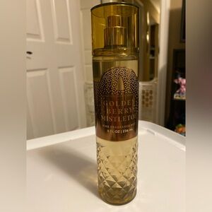 Bath and body works golden berry mistletoe mist